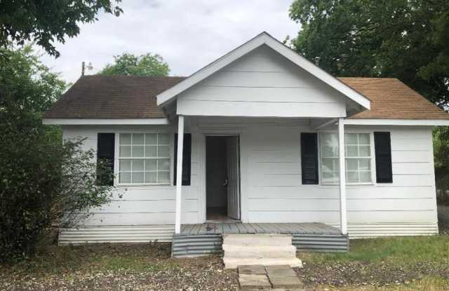 2533 Mckinney Street