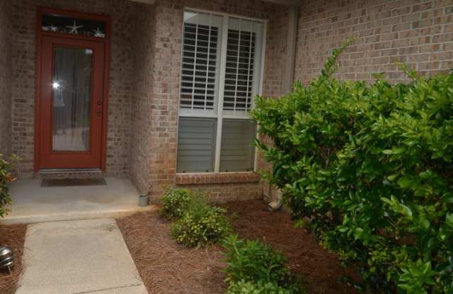 Photo of Escada large 2 story townhouse with fireplace, vaulted ceilings, master suite, 2 car garage, community pool  tennis!