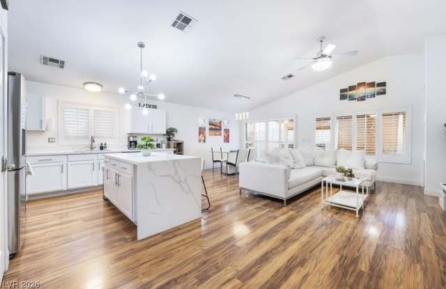 Photo of 4640 Gracemont Avenue