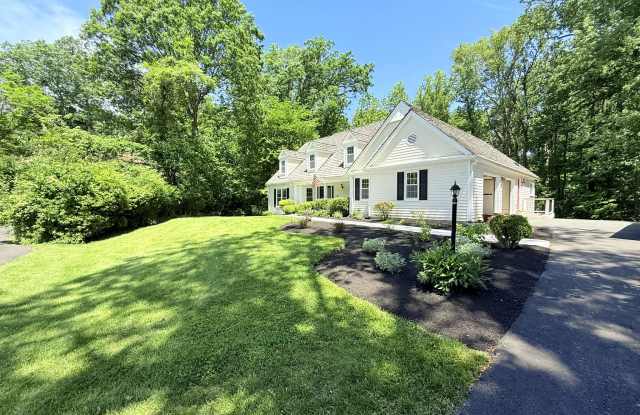 9248 Wood Glade Drive