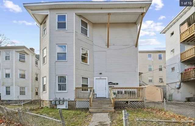 52 Crystal St