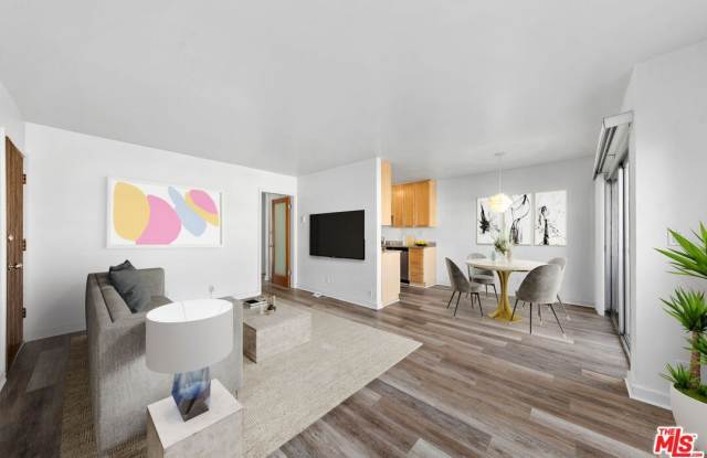 11670 Iowa Ave unit: 3