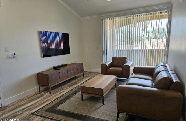 2134 E broadway Road