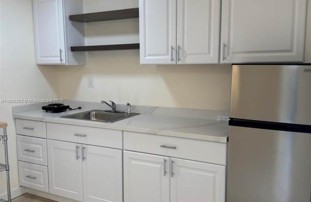 Photo of 630 SW 62nd Ct