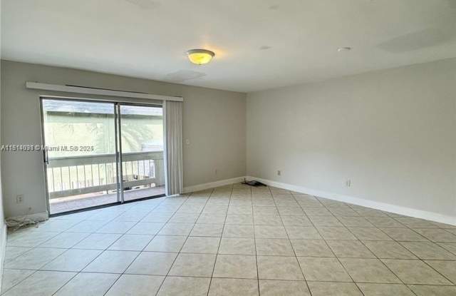 Photo of 9370 SW 87th Ave