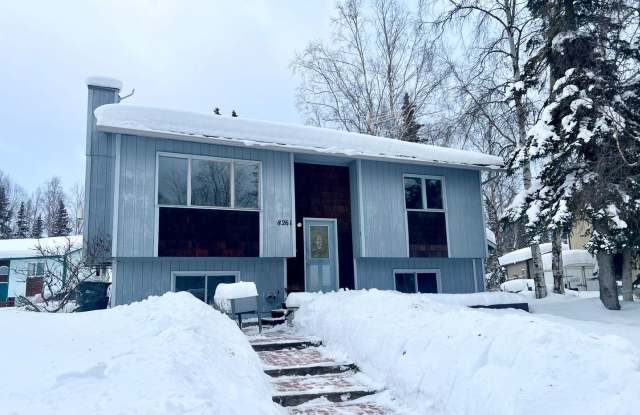 8261 Henry Cir - 8261 Henry Circle, Anchorage, AK 99507