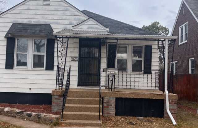 Photo of 1420 W. 32nd St.