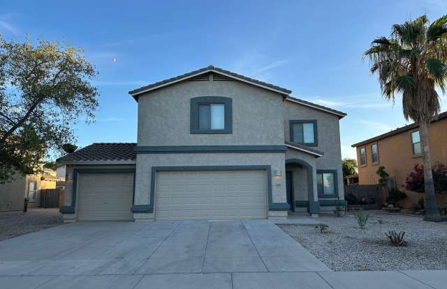 Photo of San Tan Valley, 4 bed, 2.5 bath, huge loft, 2300 sqft, 3 car garage