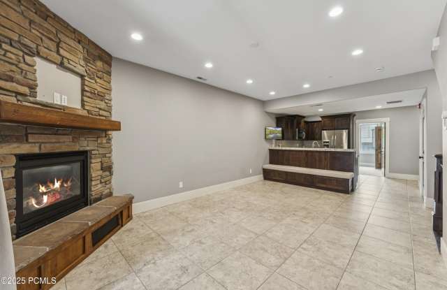 13331 N Highmark Court