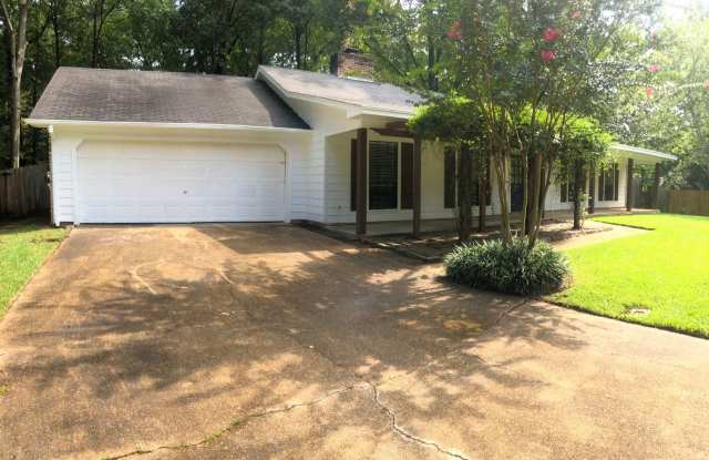 Photo of 110 Boxwood Pl N