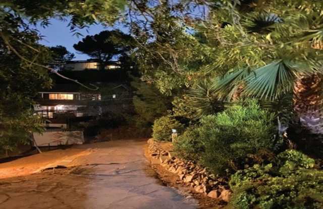 1.5 Bedrooms - 1.5 Bathrooms Split Level House -  Mt. Helix Artist’s Colony Executive Rental