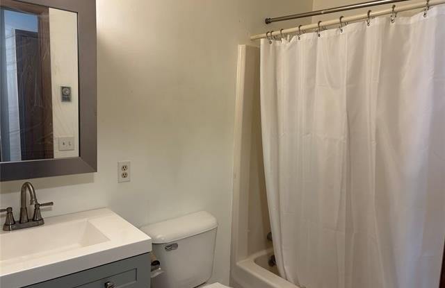 1975 Michigan Avenue