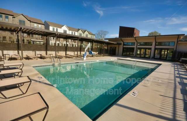 1264 Zucchini Cir SE