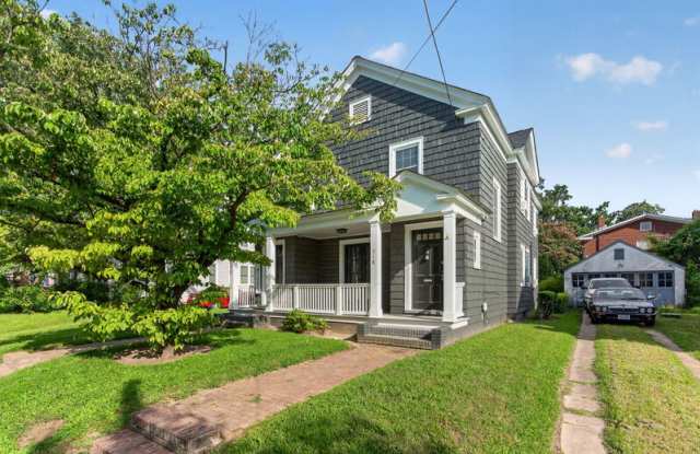 318 61st St - 318