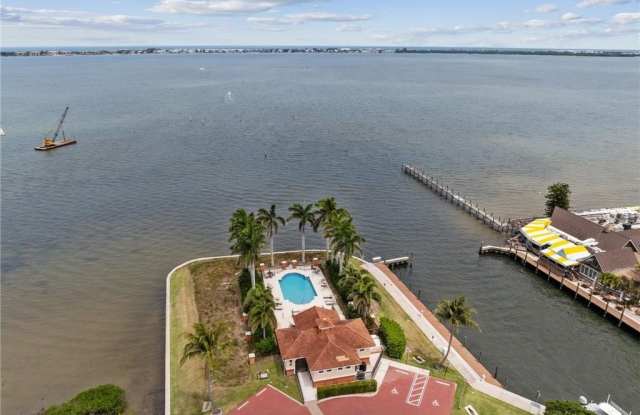 1536 NE Outrigger Landings Drive unit: D