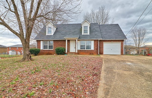 367 Manorstone Lane - 367 Manorstone Lane, Clarksville, TN 37042