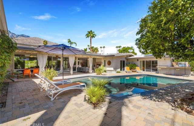 1324 S Driftwood Drive