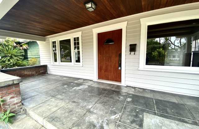 1132 Stratford Avenue