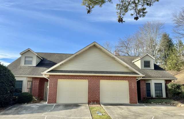 101 Pinewood Drive - 1