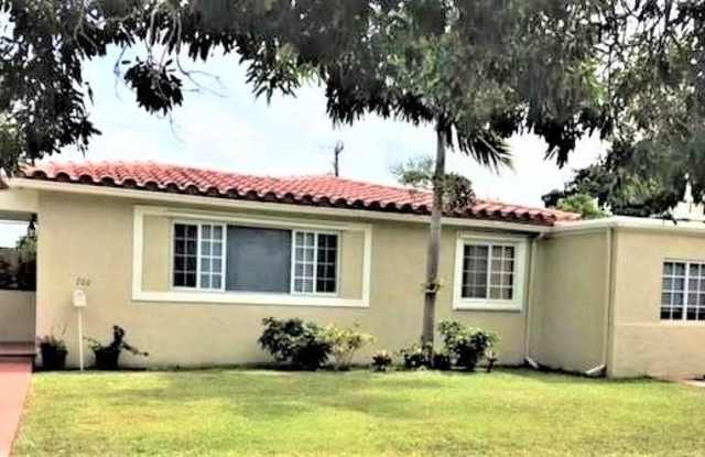 700 NE 168th Street - 700 Northeast 168th Street, North Miami Beach, FL 33162