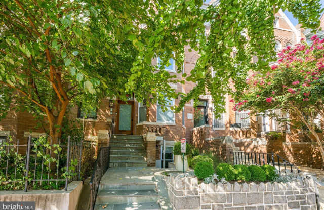 1777 T Street NW unit: 5