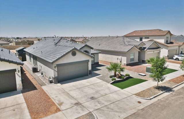 13416 Cinderford Avenue