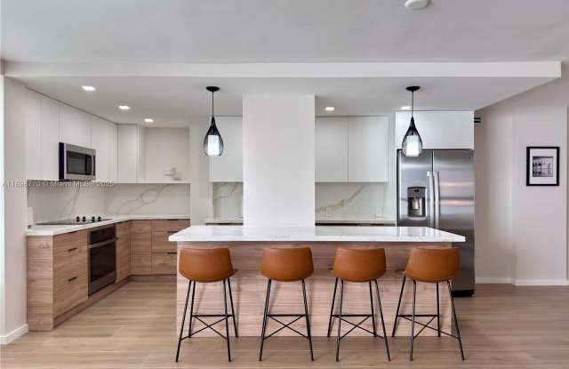 Photo of 10230 Collins Ave