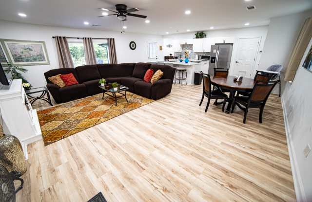 Photo of 369 Crane Drive