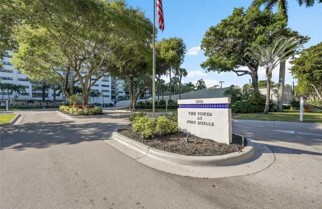 3200 N Port Royale Dr N