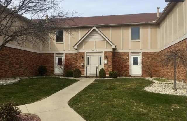 5615 Baronswood Cir 201