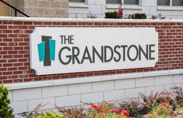 6022 Deerfield Blvd Unit E12