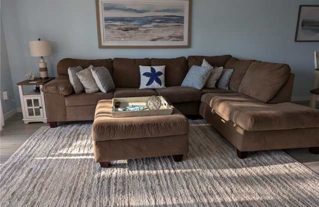16100 Bay Pointe Boulevard unit: 104