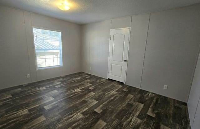 12130 US Highway 41 South Lot 166