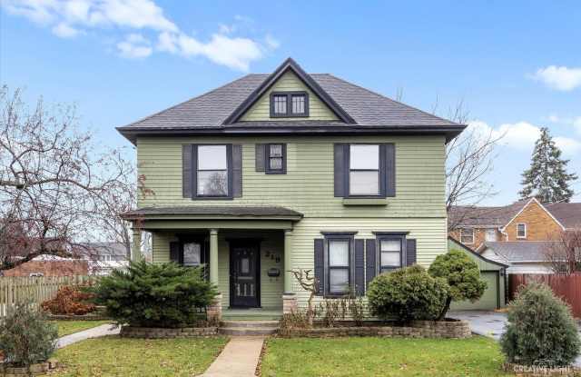 Photo of 217 Washburn Street