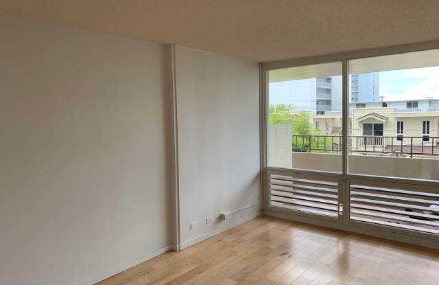 Makiki Condo with Utilities Included in Rent