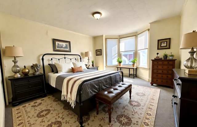 Photo of 3 Bedroom Single Family Home in Harrisburg!