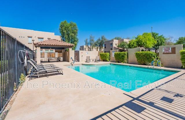 1930 E Hayden Ln