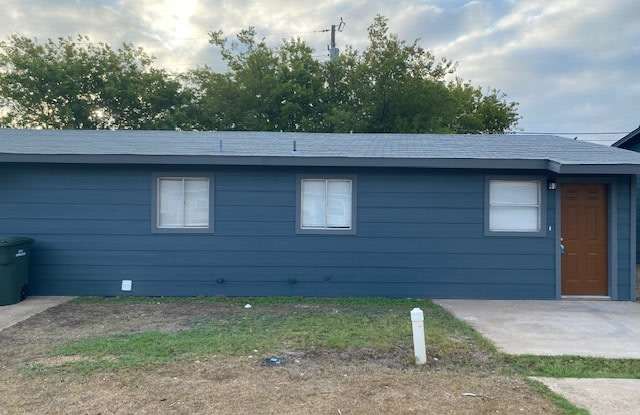 927 JR Court