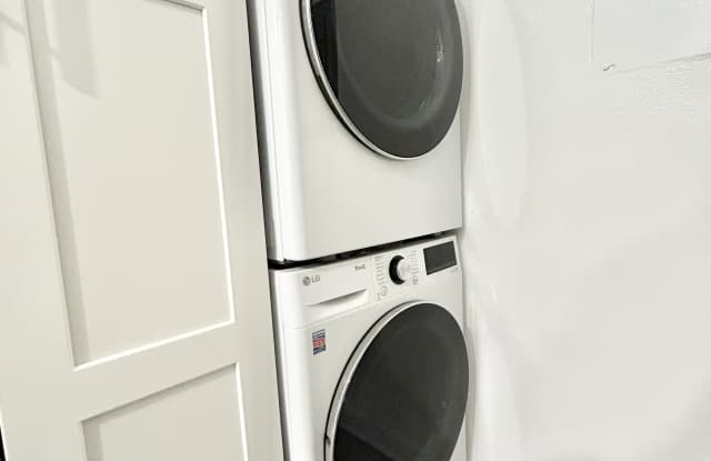 1849 South Bentley Avenue