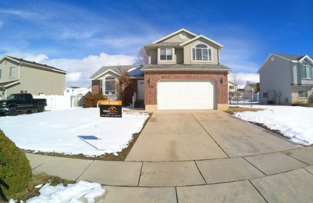 1586 North 2340 West - 1586 North 2340 West, Clinton, UT 84015