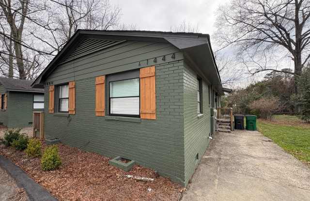 Cozy 2 Bedroom Duplex In NoDa Area
