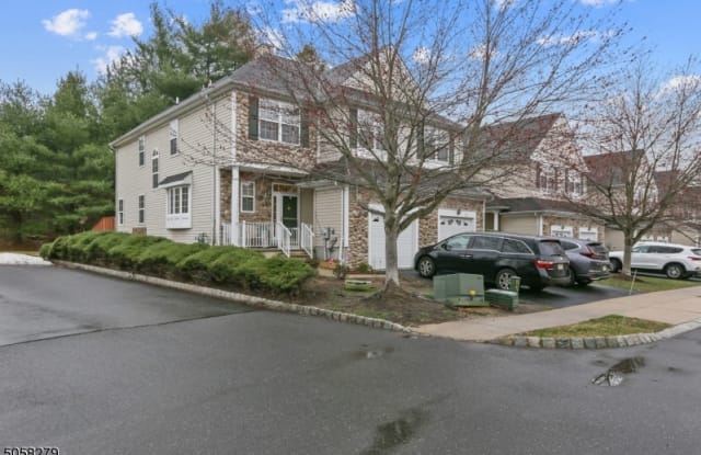 32 SCARLET OAK DRIVE - 32 Scarlet Oak Drive, Somerset County, NJ 08540