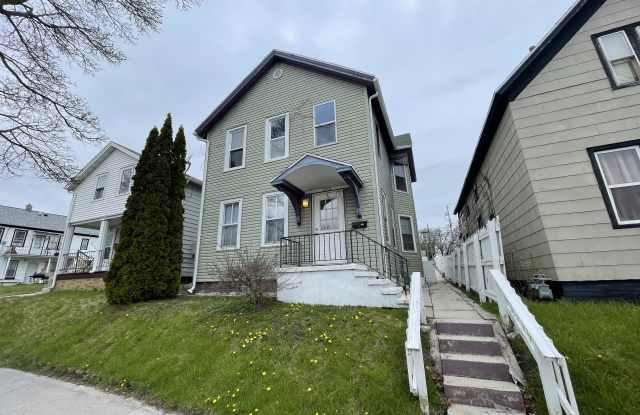 Photo of 1110 Erie Ave.