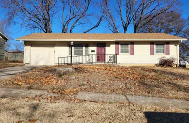 3300 SW 30th Terrace