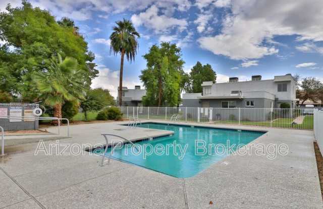 6653 N. 27th Ave.