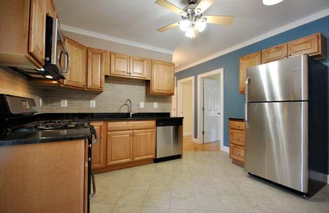 Great 3 bed w/ Parking Included in Brighton