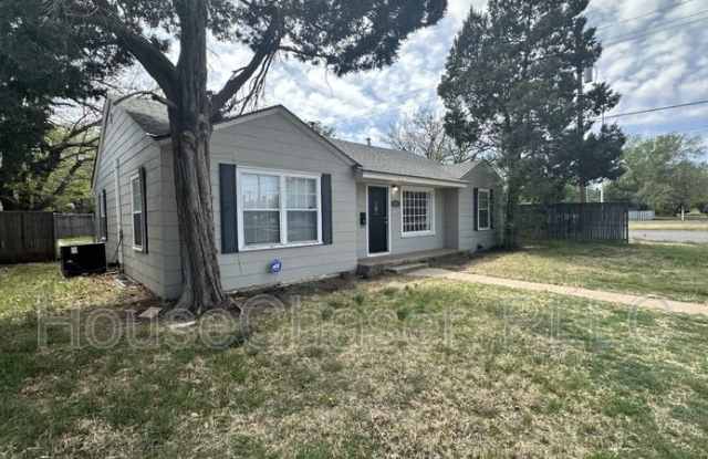 Photo of 3319 26th St