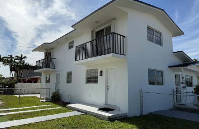 Photo of 3200 SW 88th Pl