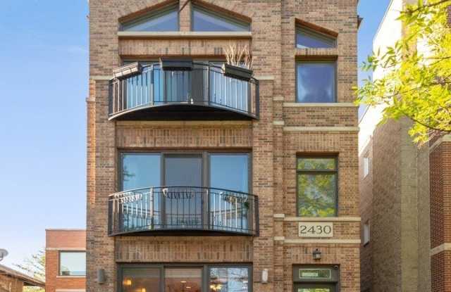2430 W Iowa Street