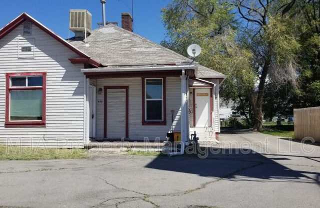 970 W Center St